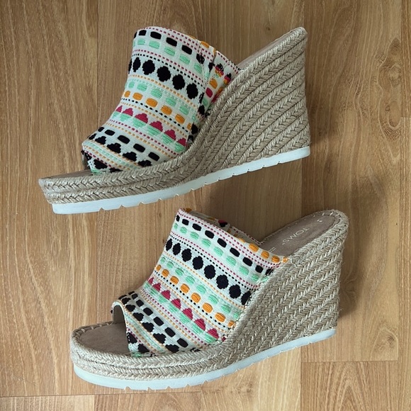 Toms Women’s Wedge Mule - Picture 1 of 17